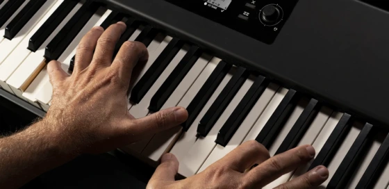 スタジオロジック